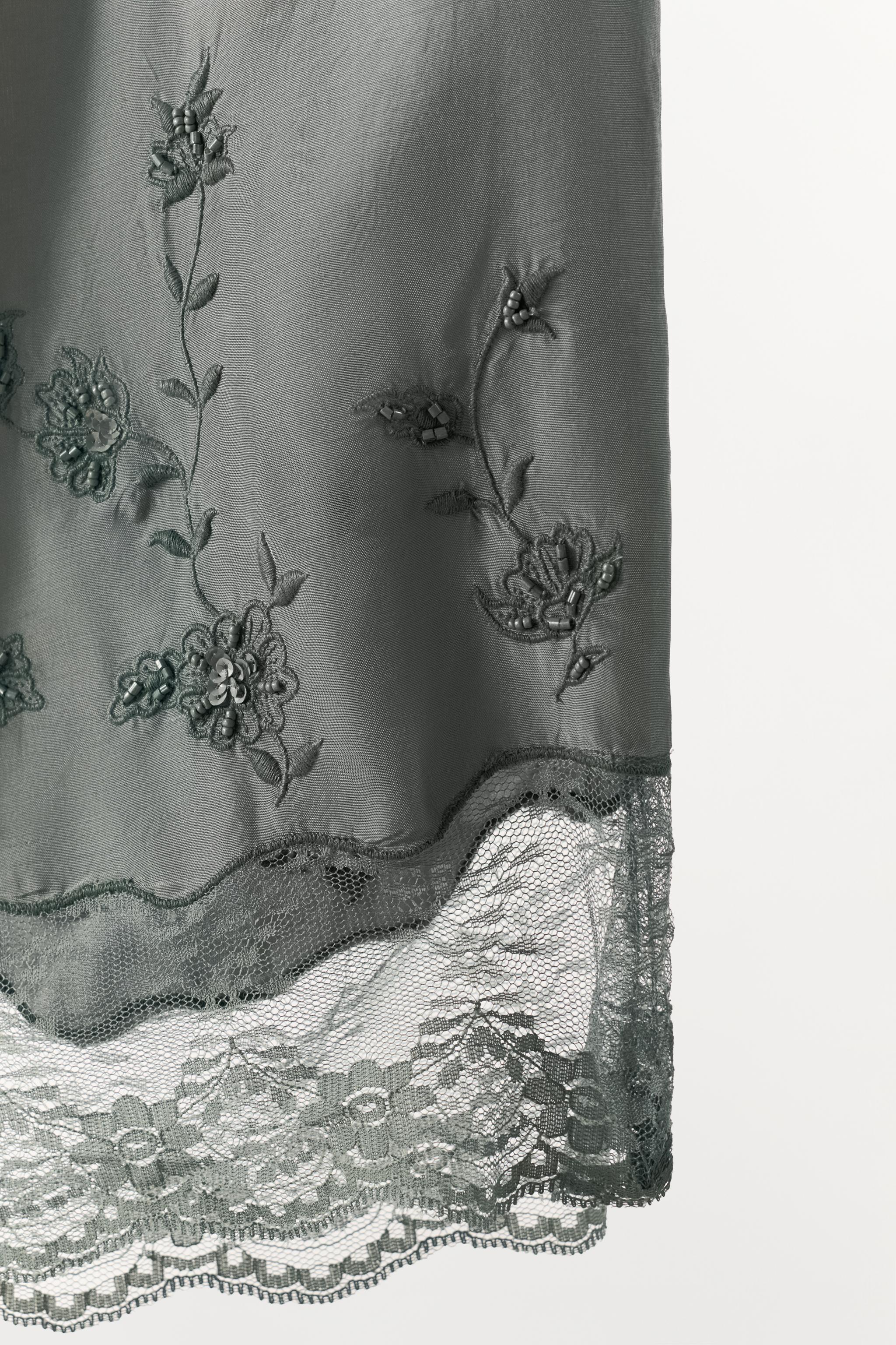 PANTALON STYLE PYJAMA BRODERIES DENTELLE